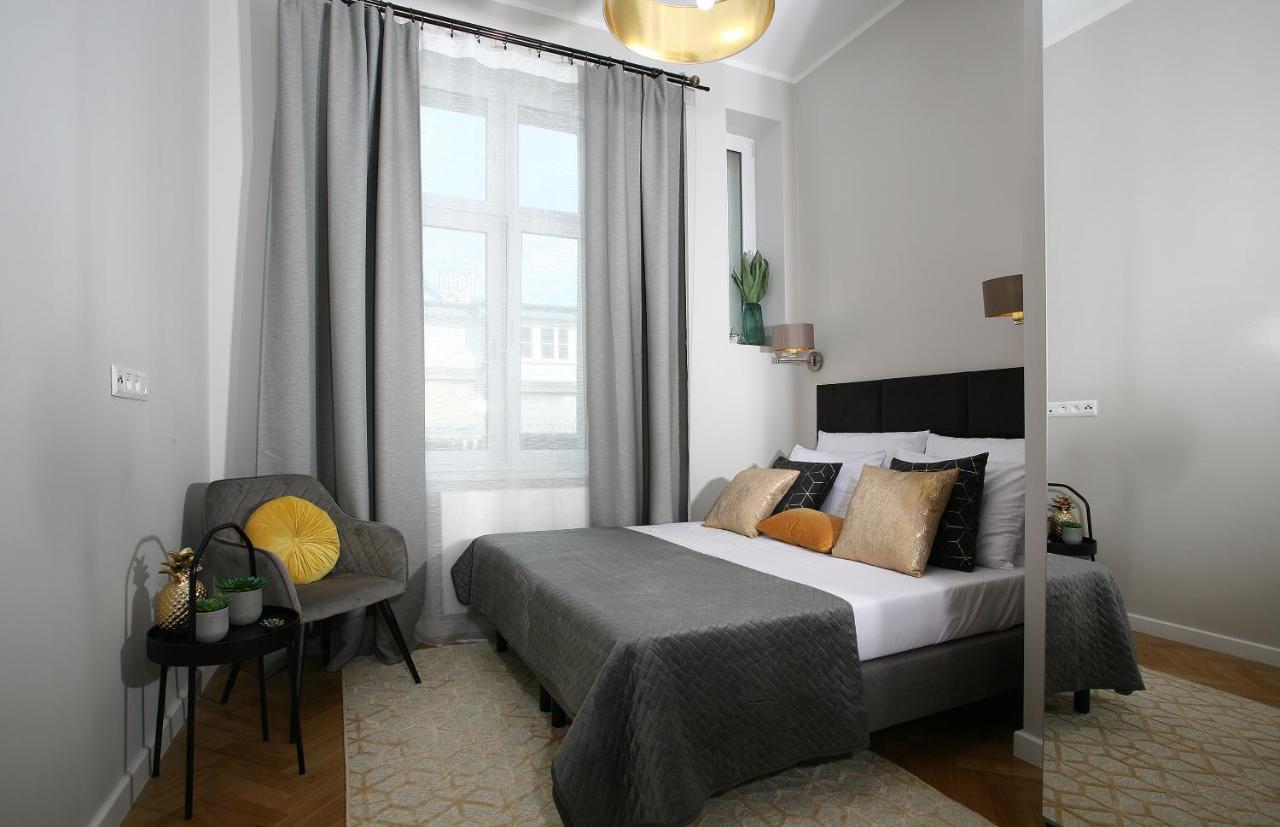 Gem Apartment By Castle Cracovia Esterno foto